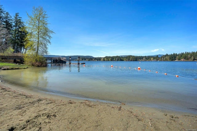 4 of 5 - 2722 Gibson Pl, Shawnigan Lake, BC