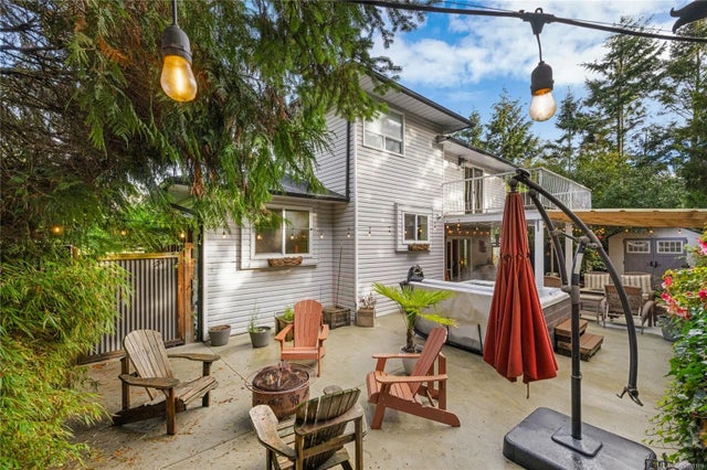 2 of 48 - 7465 Fernmar Rd, Lantzville, BC