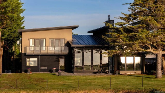 3 of 51 - 3300 Livesay Rd, Central Saanich, BC