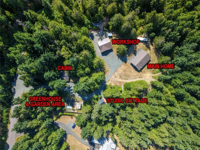 3 of 52 - 3005 Christie Rd, Qualicum Beach, BC