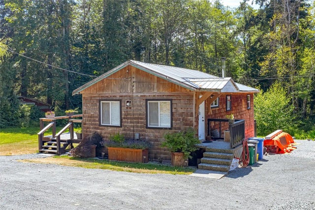 2 of 37 - 7420 Cowichan Lake Rd, Lake Cowichan, BC