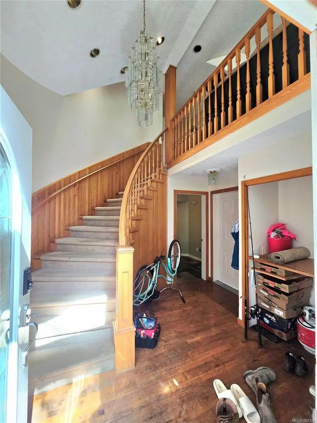 5 of 16 - 1294 Lynn Rd, Tofino, BC