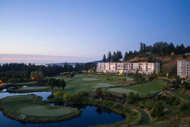 5 of 46 - 5322 Sayward Hill Cres, Saanich, BC