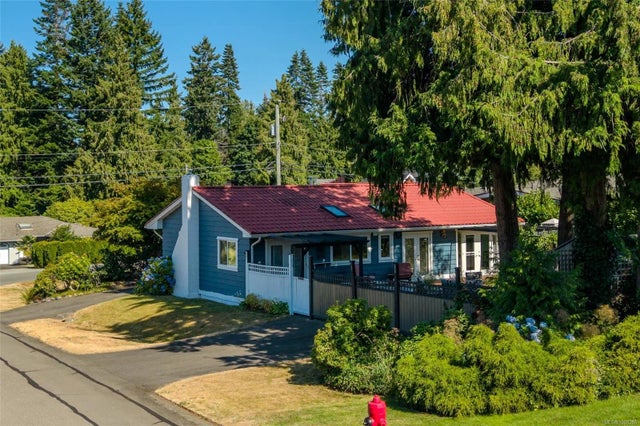 1 of 68 - 560 Eaglecrest Dr, Qualicum Beach, BC