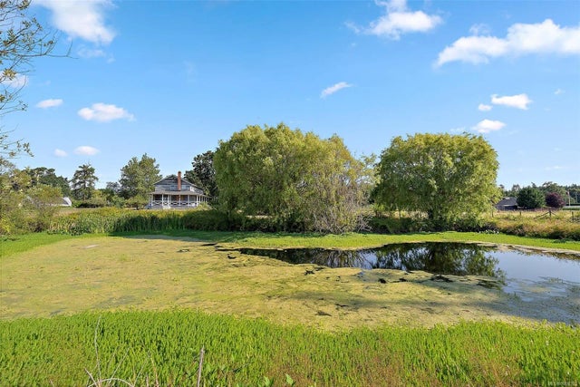 1 of 75 - 10650 West Saanich Rd, North Saanich, BC