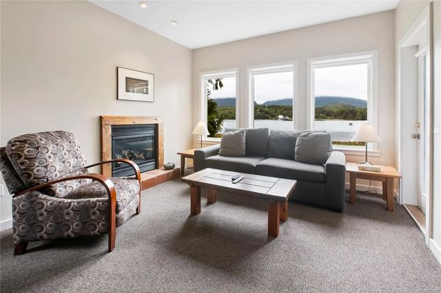 2 of 20 - 1971 Harbour Dr 402, Ucluelet, BC