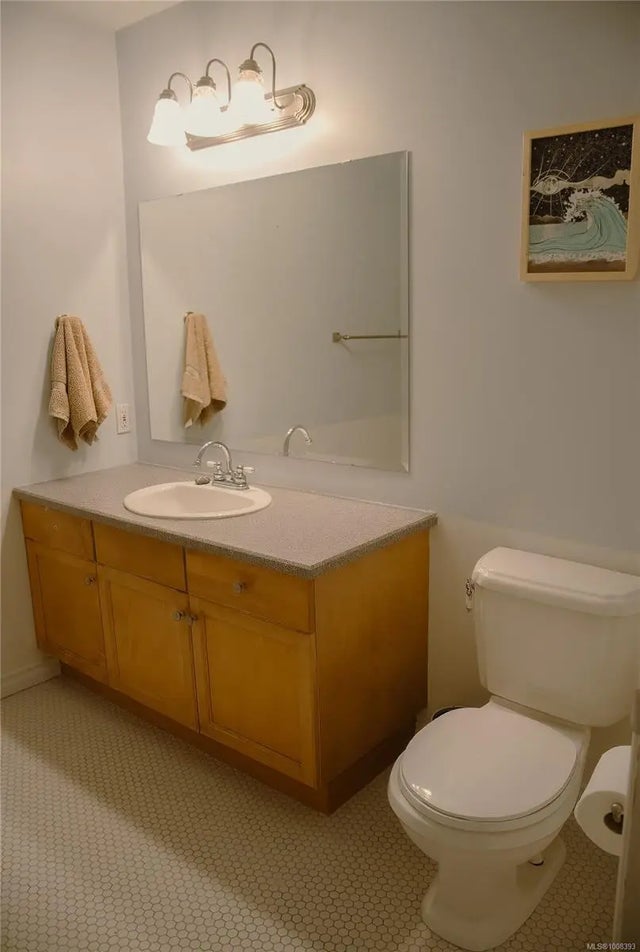 5 of 36 - 907 Savary Dr, Qualicum Beach, BC