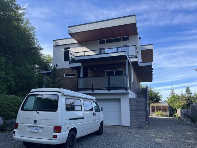 2 of 60 - 604 Alberto Rd, Tofino, BC