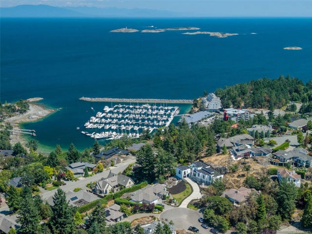 3 of 39 - 2080 Rolston Pl, Nanoose Bay, BC