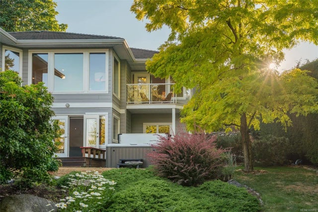 1 of 39 - 3557 Collingwood Dr, Nanoose Bay, BC