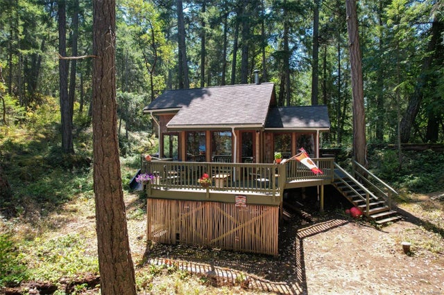 3 of 44 - Lt 1 Ne Ruxton Island, Ruxton Island, BC