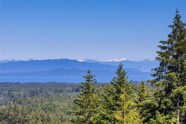 1 of 14 - Lt 3 Wesley Ridge Pl, Qualicum Beach, BC