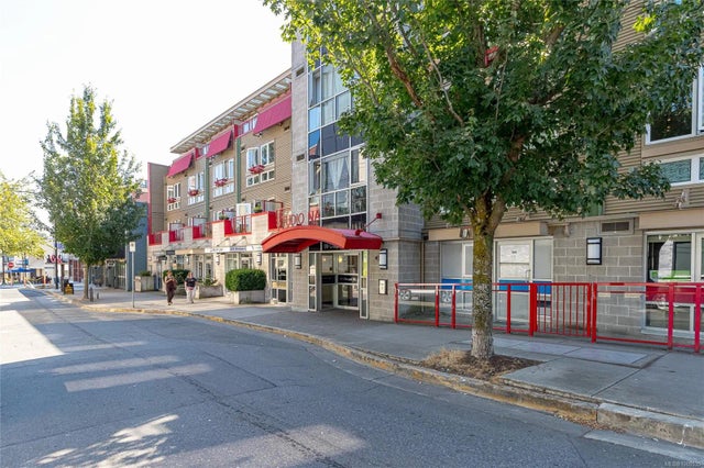 2 of 36 - 99 Chapel St 206, Nanaimo, BC