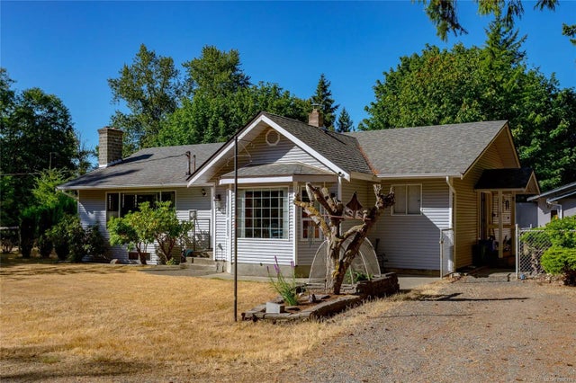 2 of 58 - 1080 Allgard Rd, Qualicum Beach, BC