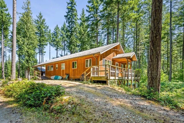 1 of 68 - 924 Siskin Lane, Cortes Island, BC