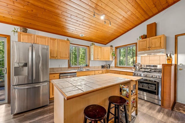 3 of 68 - 924 Siskin Lane, Cortes Island, BC