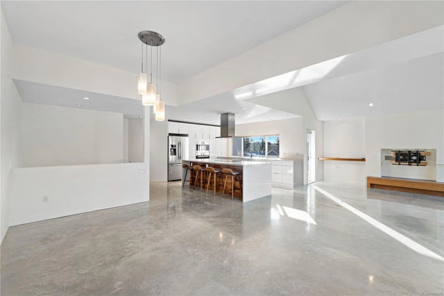 4 of 73 - 3461 Santa Fe Pl, Nanaimo, BC