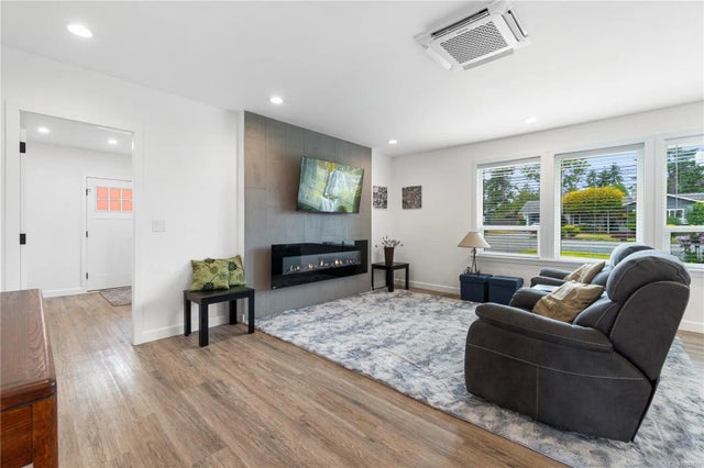 5 of 43 - 250 Cedar St, Parksville, BC