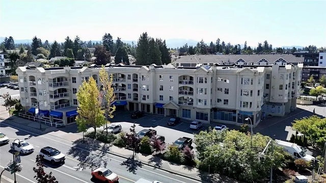 3 of 41 - 220 Island Hwy W 406, Parksville, BC