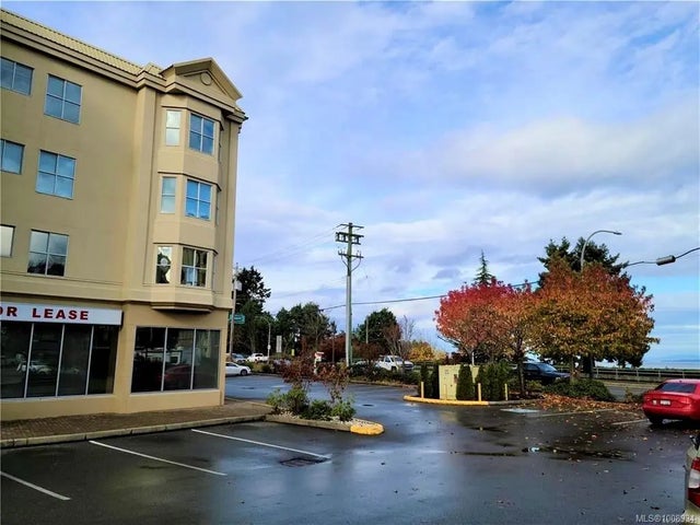 5 of 41 - 220 Island Hwy W 406, Parksville, BC