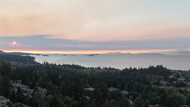 2 of 10 - 4730 Laguna Way, Nanaimo, BC
