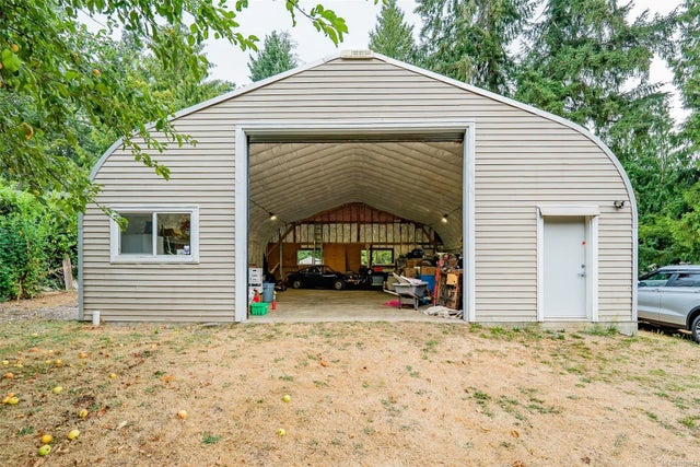 2 of 28 - 1634 Cedar Rd, Nanaimo, BC