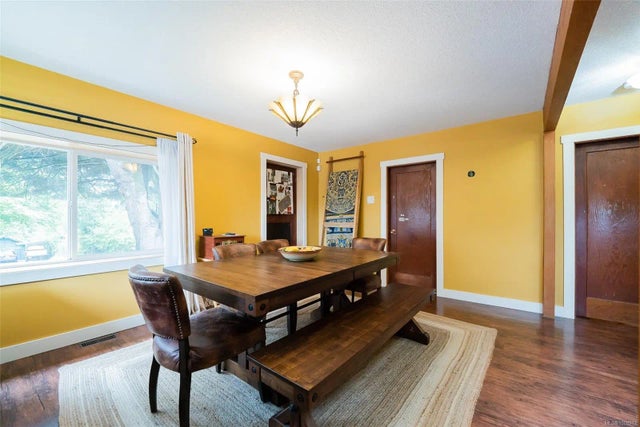 4 of 28 - 1634 Cedar Rd, Nanaimo, BC