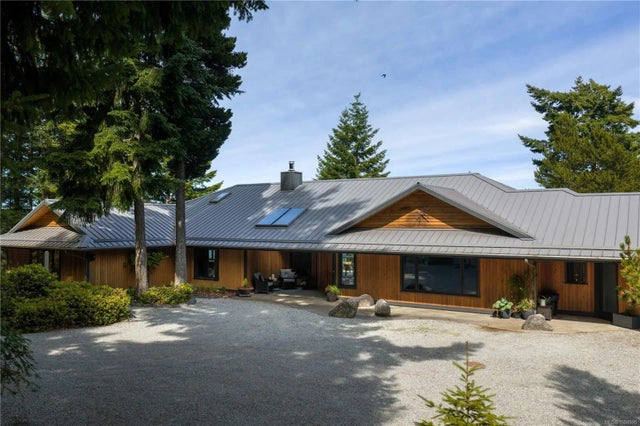4 of 48 - 253 Chilton Rd, Salt Spring, BC