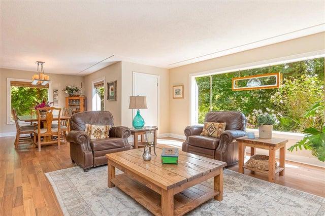 3 of 83 - 6368 Island Hwy W, Qualicum Beach, BC