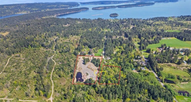 1 of 13 - 2640 Cedar Heights Cres, Nanaimo, BC