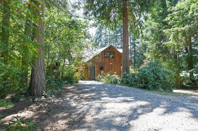 2 of 85 - 1060 Willoughby Rd, Merville, BC