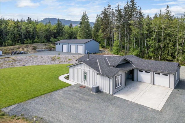 1 of 79 - 1227 Burbank Rd, Qualicum Beach, BC