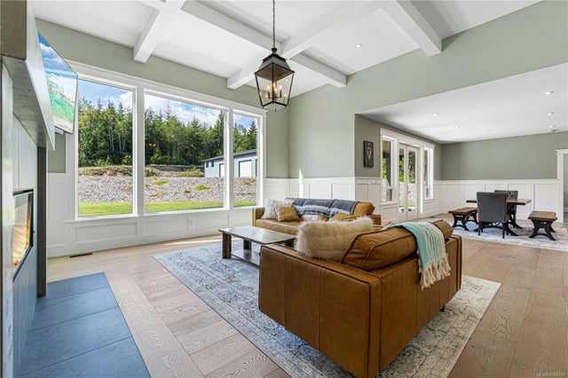 3 of 79 - 1227 Burbank Rd, Qualicum Beach, BC