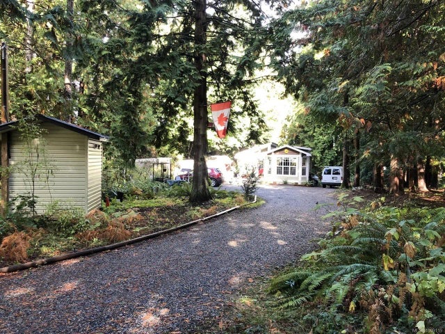 1 of 11 - 7134 Blackjack Dr, Lantzville, BC