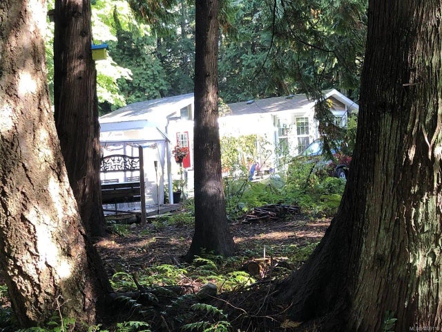 5 of 11 - 7134 Blackjack Dr, Lantzville, BC