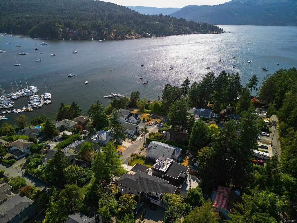 776 Harding Lane, Central Saanich