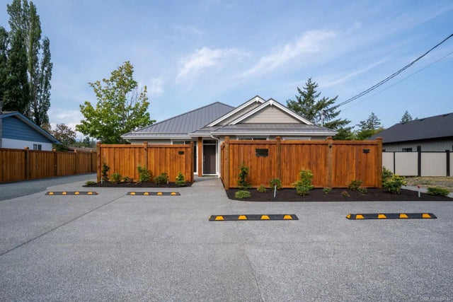 1 of 26 - 247 Finholm St A/c, Parksville, BC