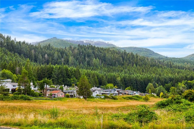 3 of 30 - 611 Macmillan Dr 305, Sayward, BC