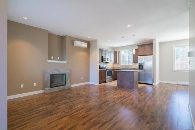 3 of 35 - 4303 Jingle Pot Rd, Nanaimo, BC