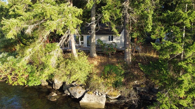 1 of 35 - 54 Pirates Lane, Protection Island, BC