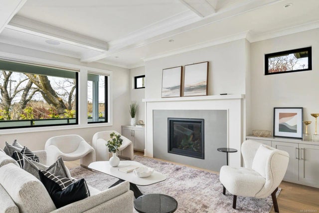 1 of 80 - 1918 Shotbolt Rd, Victoria, BC