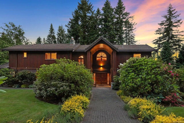 2 of 68 - 1717 Glen Urquhart Dr, Courtenay, BC