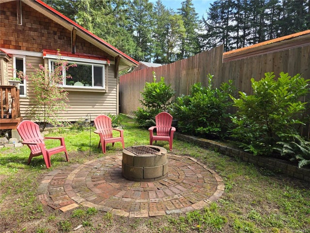 5 of 29 - 559 Blitz Rd, Mayne Island, BC