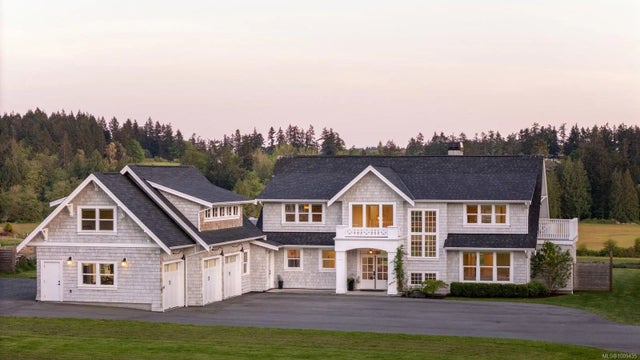 2 of 55 - 1527 Mount Newton Cross Rd, Central Saanich, BC