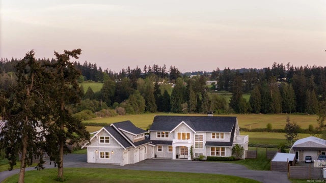 3 of 55 - 1527 Mount Newton Cross Rd, Central Saanich, BC