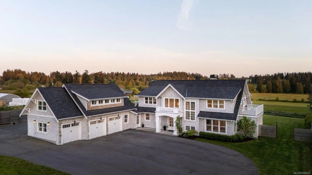 4 of 55 - 1527 Mount Newton Cross Rd, Central Saanich, BC