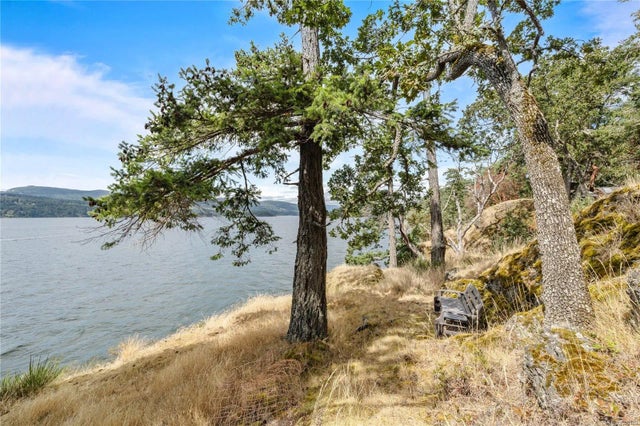3 of 40 - 456 Scott Point Dr, Salt Spring, BC