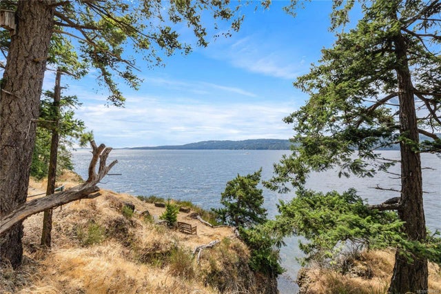5 of 40 - 456 Scott Point Dr, Salt Spring, BC