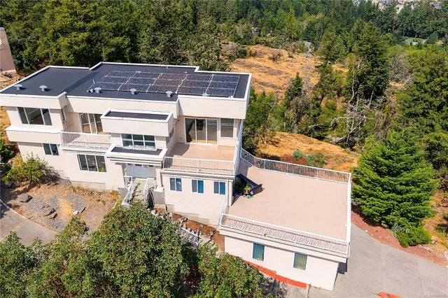 2 of 52 - 250 Canterbury Cres, Nanaimo, BC