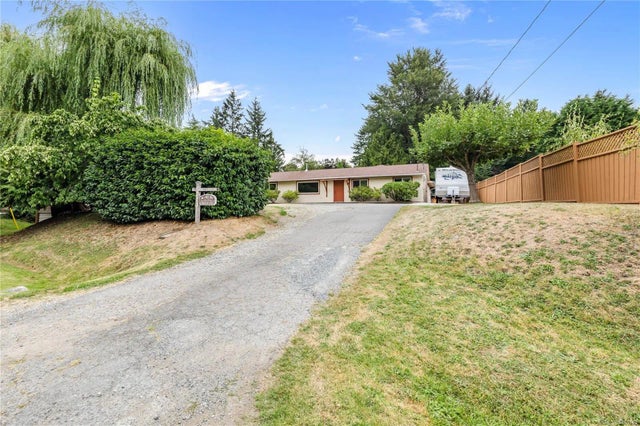 2 of 36 - 220 Park Dr, Salt Spring, BC